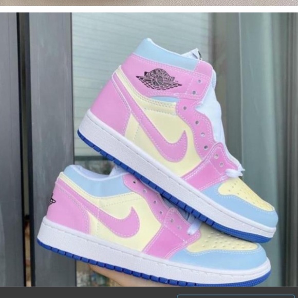 Uv reactive color changing Jordan 1 low /hightop - Picture 4 of 6